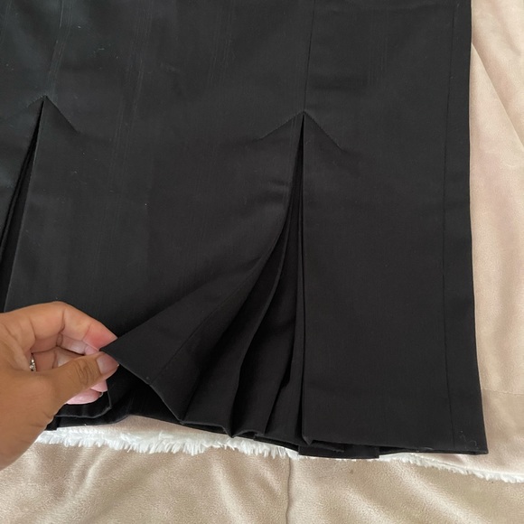 EUC Body by Victoria grey pencil skirt size 2 - Picture 3 of 5